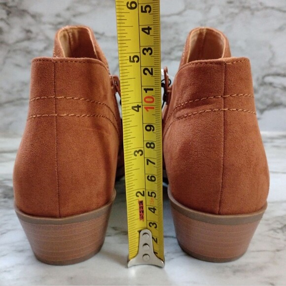 NWT Time and Tru Faux Suede Cognac Ankle Boots Size 10 - Picture 10 of 12
